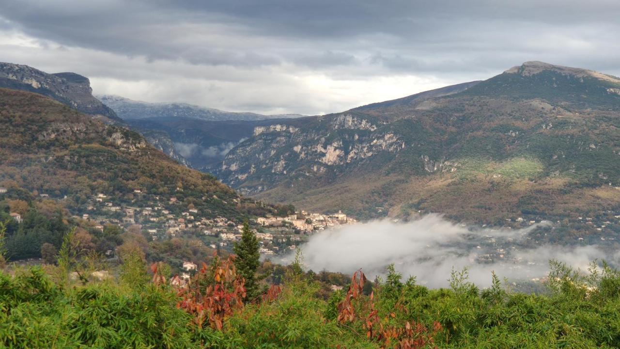 Bambou Entre Mer Et Montagnes Chateauneuf-Grasse ภายนอก รูปภาพ